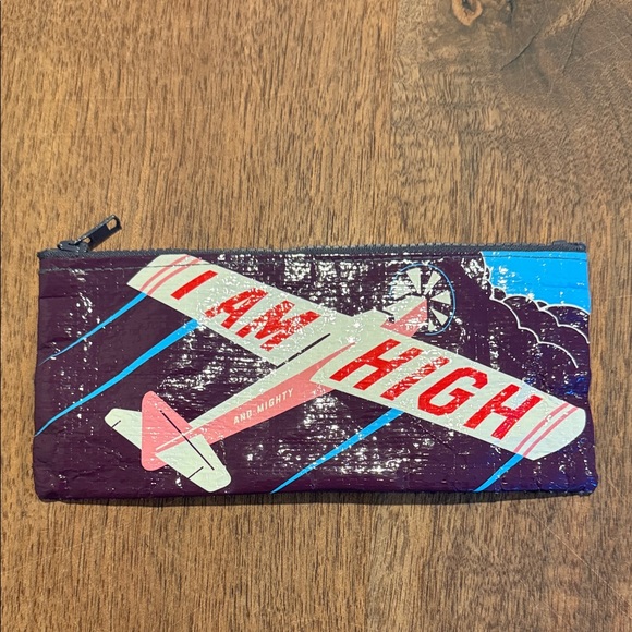 BLUE Q Zipped Pouch - Picture 3 of 7